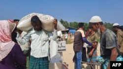 BANGLADESH-UNREST-REFUGEE-ROHINGYA-FOOD