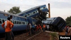 INDIA-RAILDERAILMENT