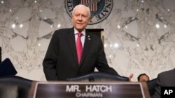 Foto Achiv: Senatè Repibliken eta Utah Orrin Hatch nan Kongrè a nan Washington. 