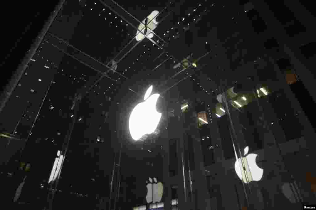 A general view of an Apple store in the Manhattan borough of New York, Sept. 7, 2014, ahead of the expected release of iPhone 6 and other products this week.