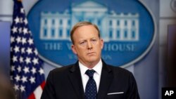 အိမ်ဖြူတော်ပြန်ကြားရေးတာဝန်ခံ Sean Spicer ။