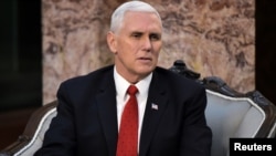 အမေရိကန် ဒုတိယ သမ္မတ Mike Pence (ဒီဇင်ဘာ ၂၁၊ ၂၀၁၇) 