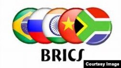 BRICS အဖွဲ့ဝင် ၅ နိုင်ငံ၏ အလံများ။