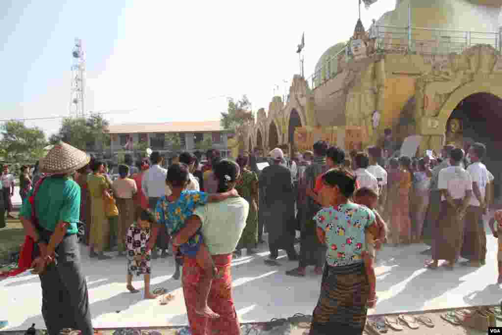 ရခိုင်ဒုက္ခသည်တွေ နေရပ်ပြန်နိုင်ရေး တောင်းဆိုဆန္ဒပြတဲ့ မြင်ကွင်း။ (ဇန်နဝါရီ ၁၉၊ ၂၀၂၁)