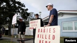 FILE PHOTO: Anti-abortion protesters rally outside a clinic in Clearwater, Florida