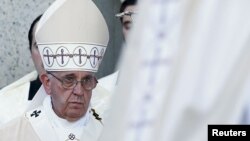 Pope Francis presides over a Canonization Mass for Friar Junipero Serra at the Basilica of the National Shrine of the Immaculate Conception in Washington, Sept. 23, 2015.