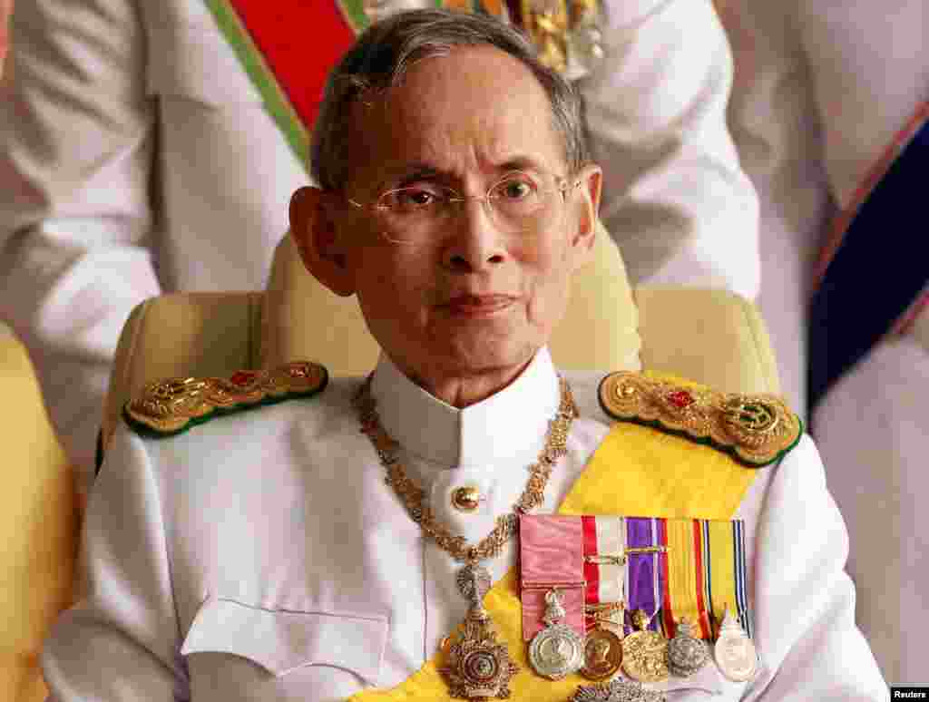 ထိုင်းဘုရင်ကြီး Bhumibol Adulyadej