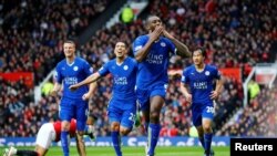 Premier League ချန်ပီယံသစ် Leicester City သတင်းဓါတ်ပုံများ