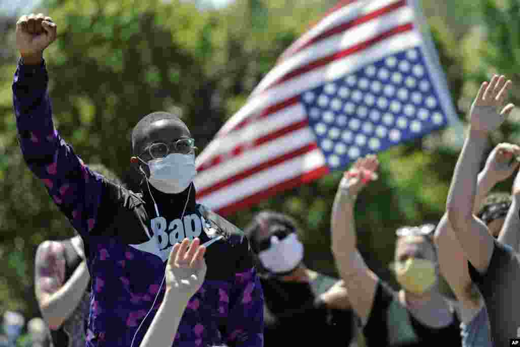 APTOPIX America Protests Chicago