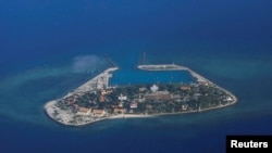 တောင်တရုတ်ပင်လယ်ထဲက Spratly ကျွန်းစု (ဧပြီ၊ ၂၁၊ ၂၀၁၇)