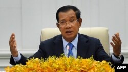 ကမ္ဘောဒီးယားဝန်ကြီးချုပ် Hun Sen။ (ဖေဖော်ဝါရီ ၂၄၊ ၂၀၂၀)