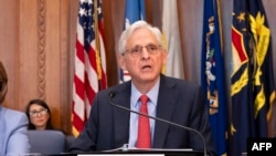 အမေရိကန်ရှေ့နေချုပ် Merrick Garland သမ္မတရွေးကောက်ပွဲအပေါ် ခြိမ်းခြောက်မှုတွေရှိနေကြောင်း တရားရေးဌာနအစည်းအဝေးအစမှာ ပြောကြားစဥ််။ (စက်တင်ဘာ ၄၊ ၂၀၂၄) 