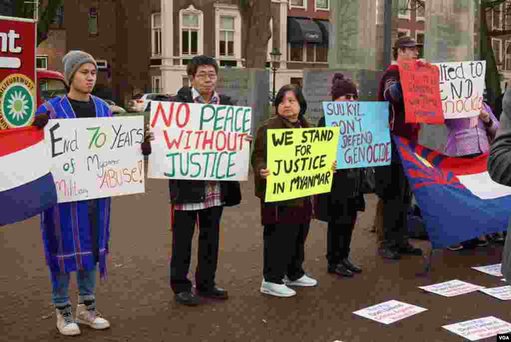 Kachin &amp; Karen organizations joined protests with Rohingya groups . Around 100 people outside in total.