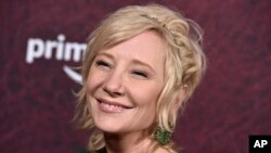 Foto Achiv: Aktris Anne Heche rive nan premye film "The Tender Bar" 12 Desanm 2021 nan Los Angeles. 