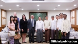 UNFCCI က တာဝန်ရှိသူတွေနဲ့ တွေ့ဆုံဆွေးနွေးခဲ့တဲ့ မြန်မာနိုင်ငံဆိုင်ရာ အမေရိကန်သံအမတ်ကြီး Scot Marciel (ဓါတ်ပုံ- UMFCCI)