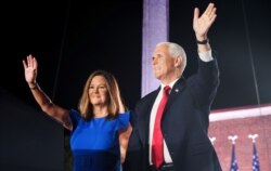 အမေရိကန်ဒုသမ္မတ Mike Pence နဲ့ ဇနီး Karen Pence