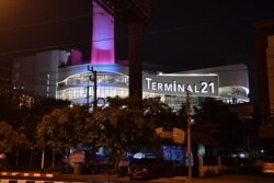 ပစ်ခတ်မှုဖြစ်ပွားသည့် Terminal 21 ဈေးဝယ်စင်တာ။ (ဓာတ်ပုံ - AFP)