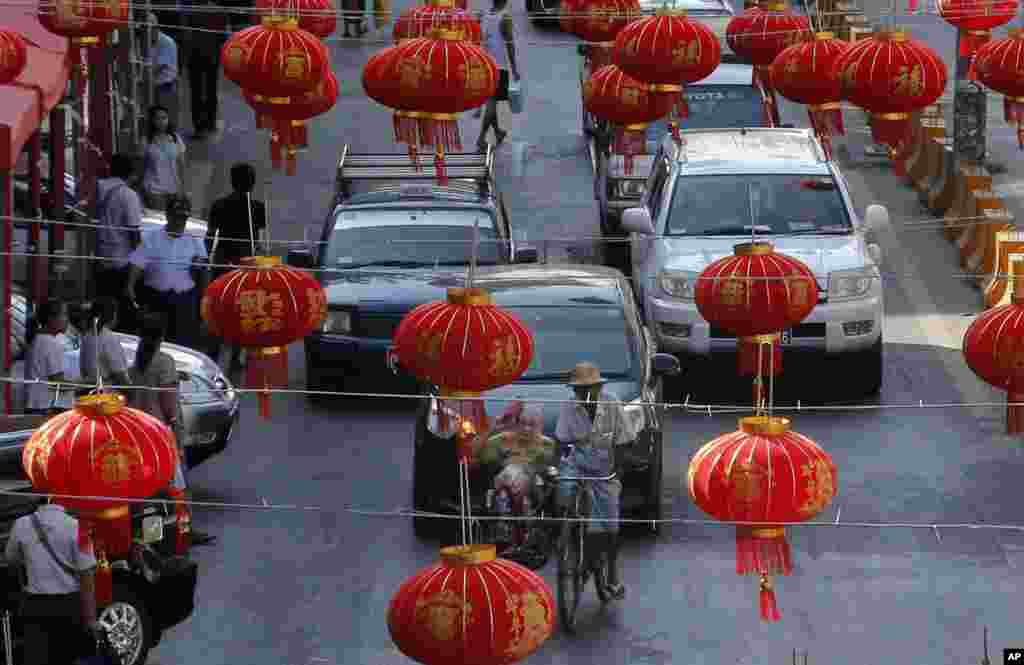 APTOPIX Myanmar Lunar New Year