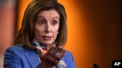  ဒီမိုကရက် အောက်လွှတ်တော် ဥက္ကဋ္ဌ Nancy Pelosi 