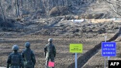 တောင်နှင့် မြောက် ကိုရီးယား Demilitarized Zone (DMZ) နေရာ