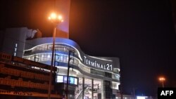 ပစ်ခတ်မှုဖြစ်ပွားသည့် Terminal 21 ဈေးဝယ်စင်တာ။